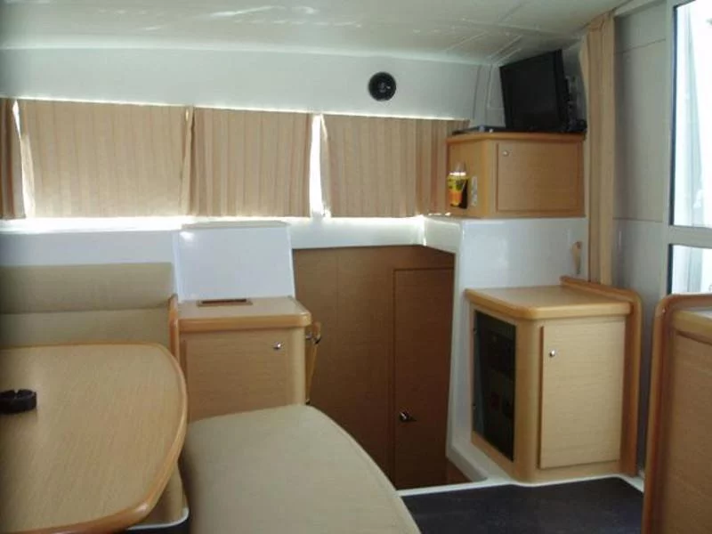 Lagoon 420 (Sofia VI) Interior image - 1
