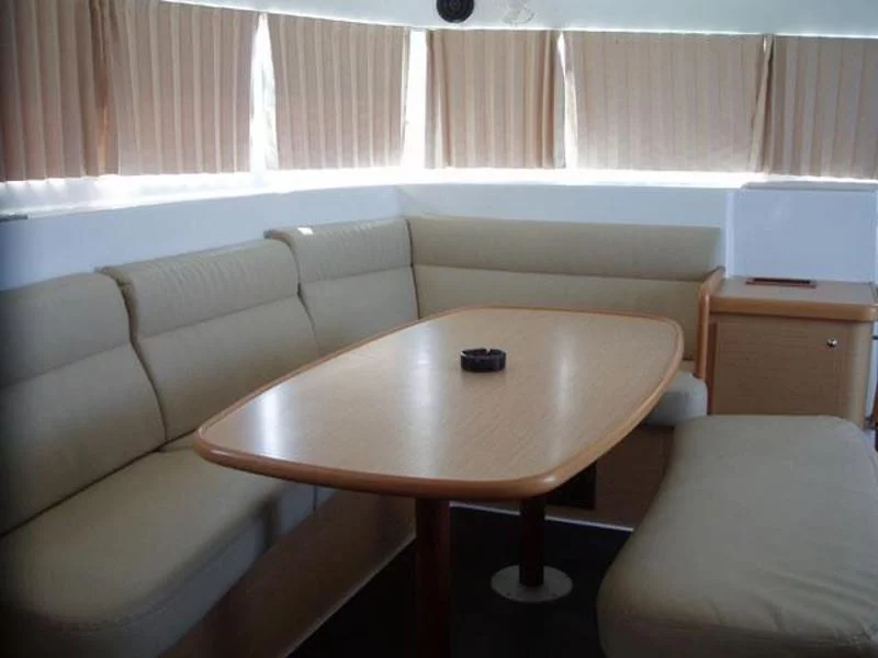 Lagoon 420 (Sofia VI) interior - 7