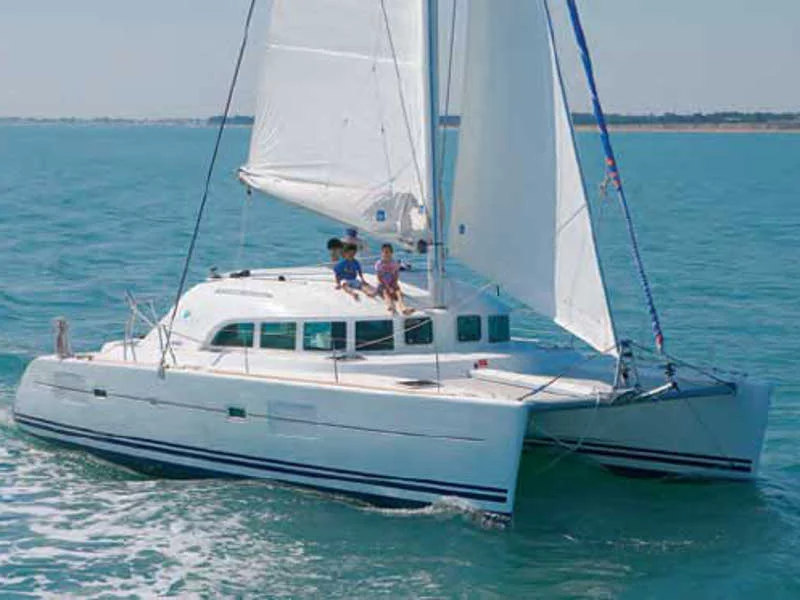 Lagoon 380 (Calypso) exterior - 19