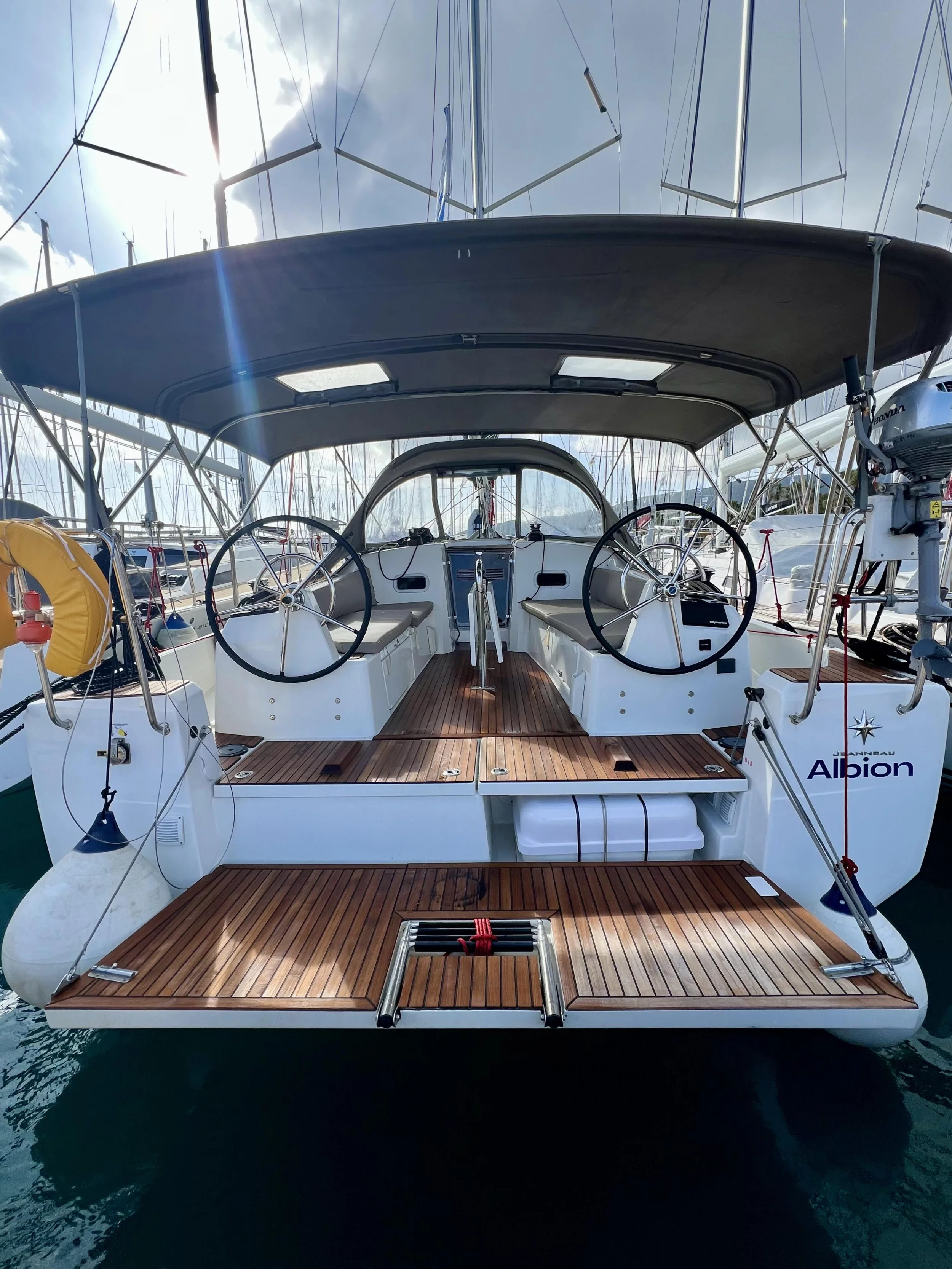 Sun Odyssey 380 (Albion)  - 1