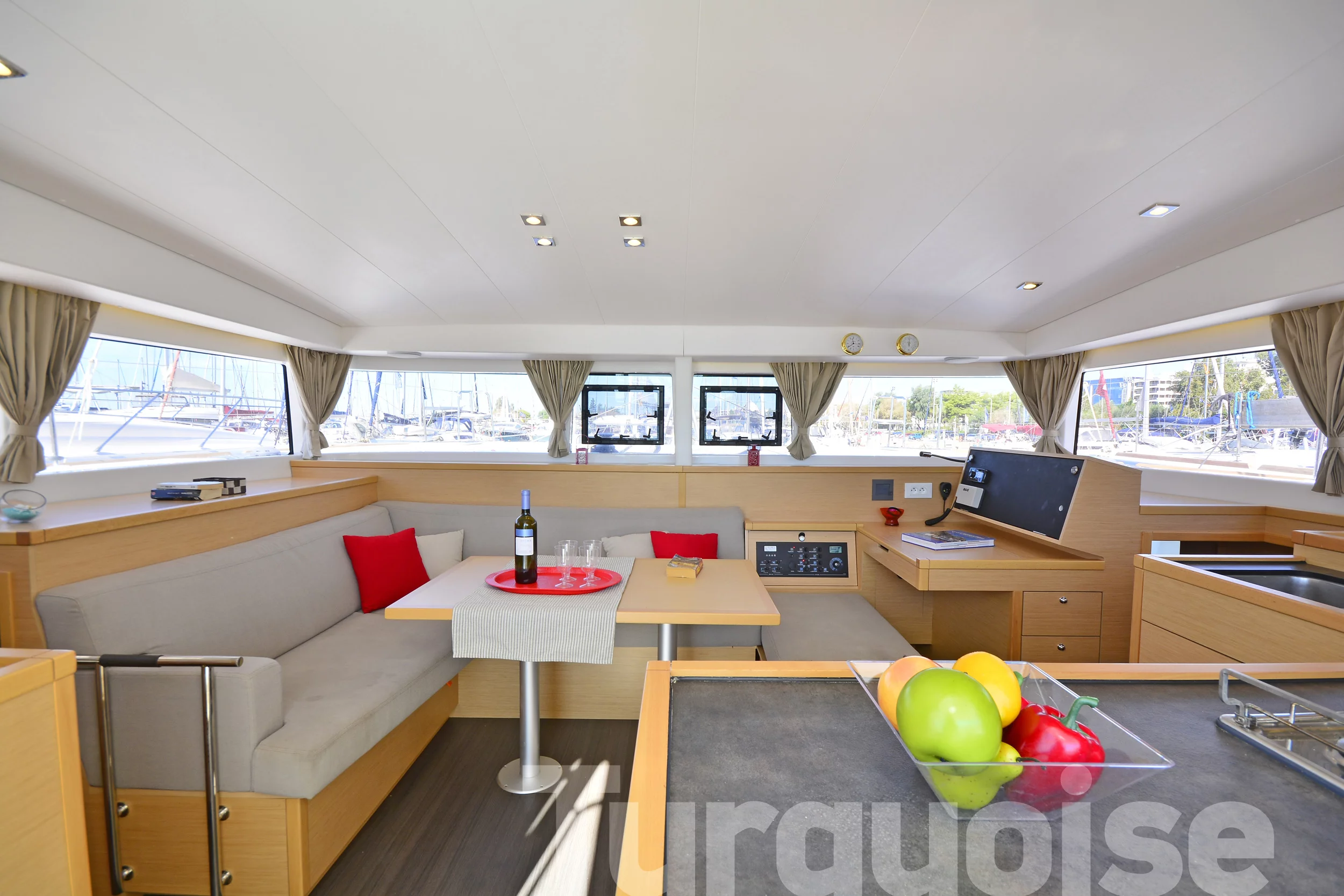 Lagoon 400 S2. (Turquoise)  - 38
