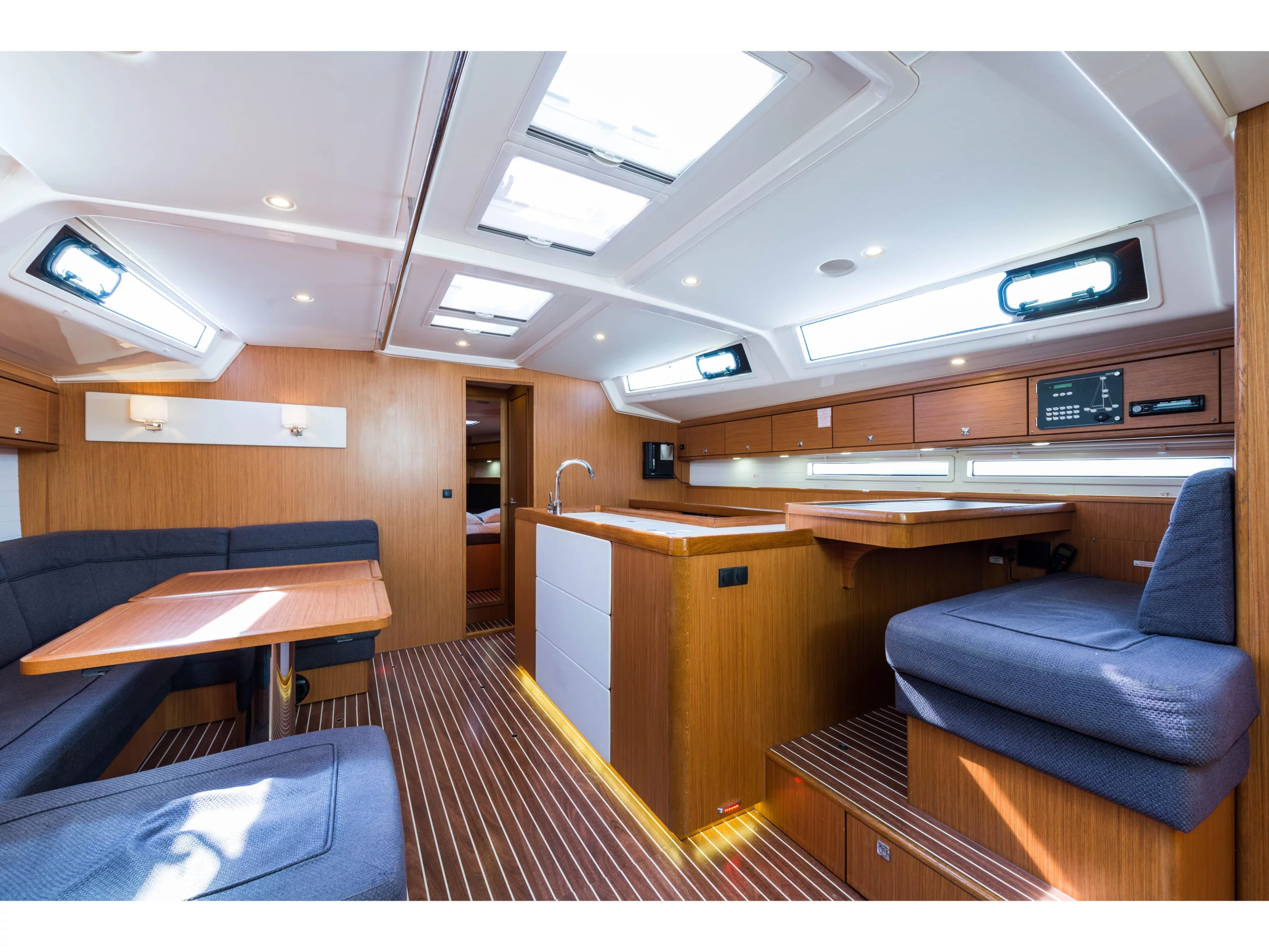 Bavaria Cruiser 56 (Breathless) Interior image - 101