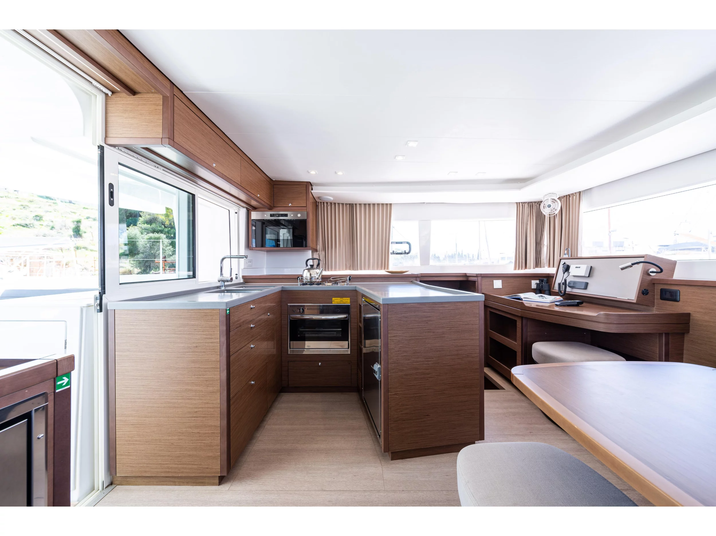 Lagoon 450 F (Wander) Interior image - 9