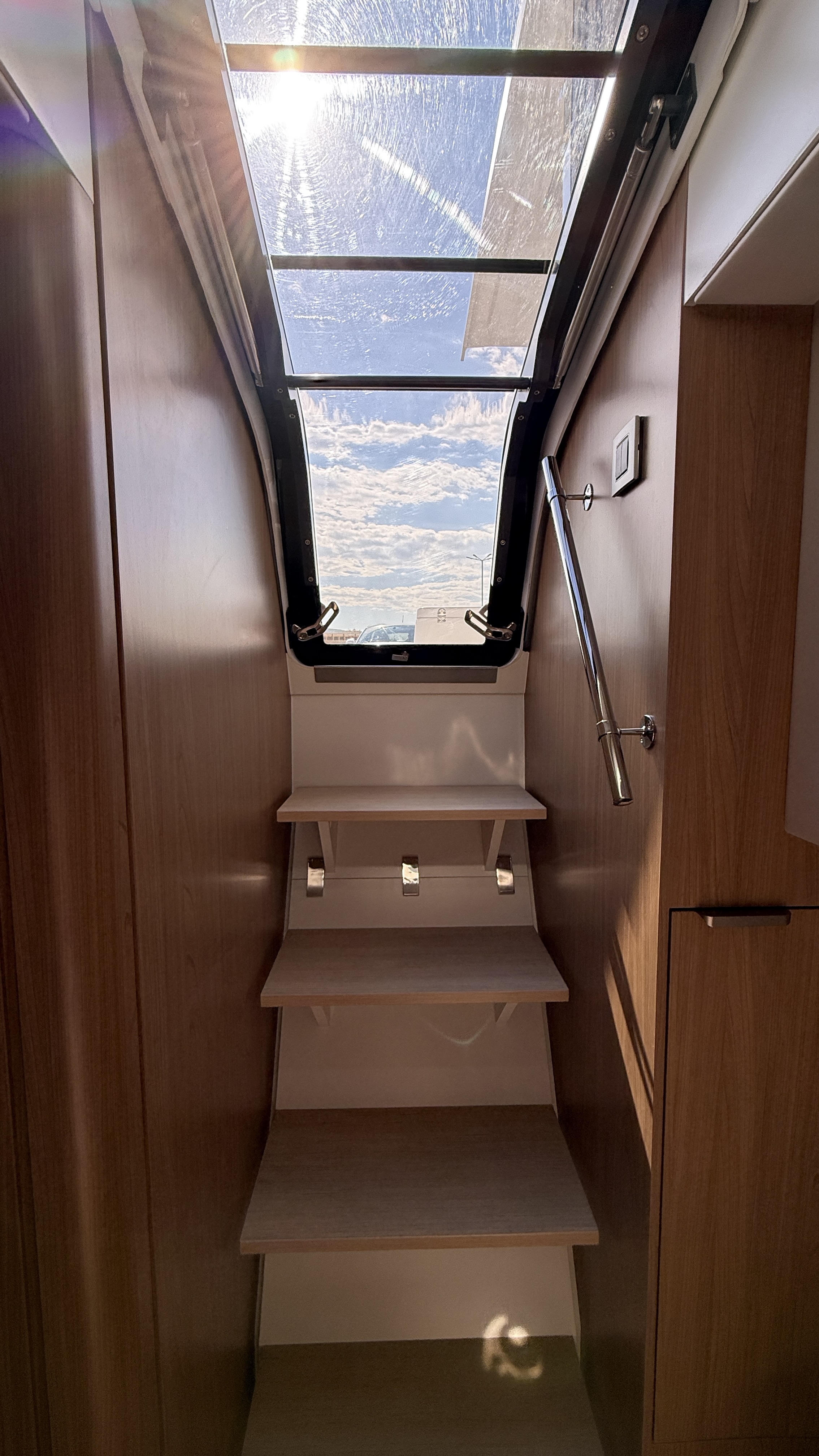 Bali 4.8 (4 cab +1) — photo 31
