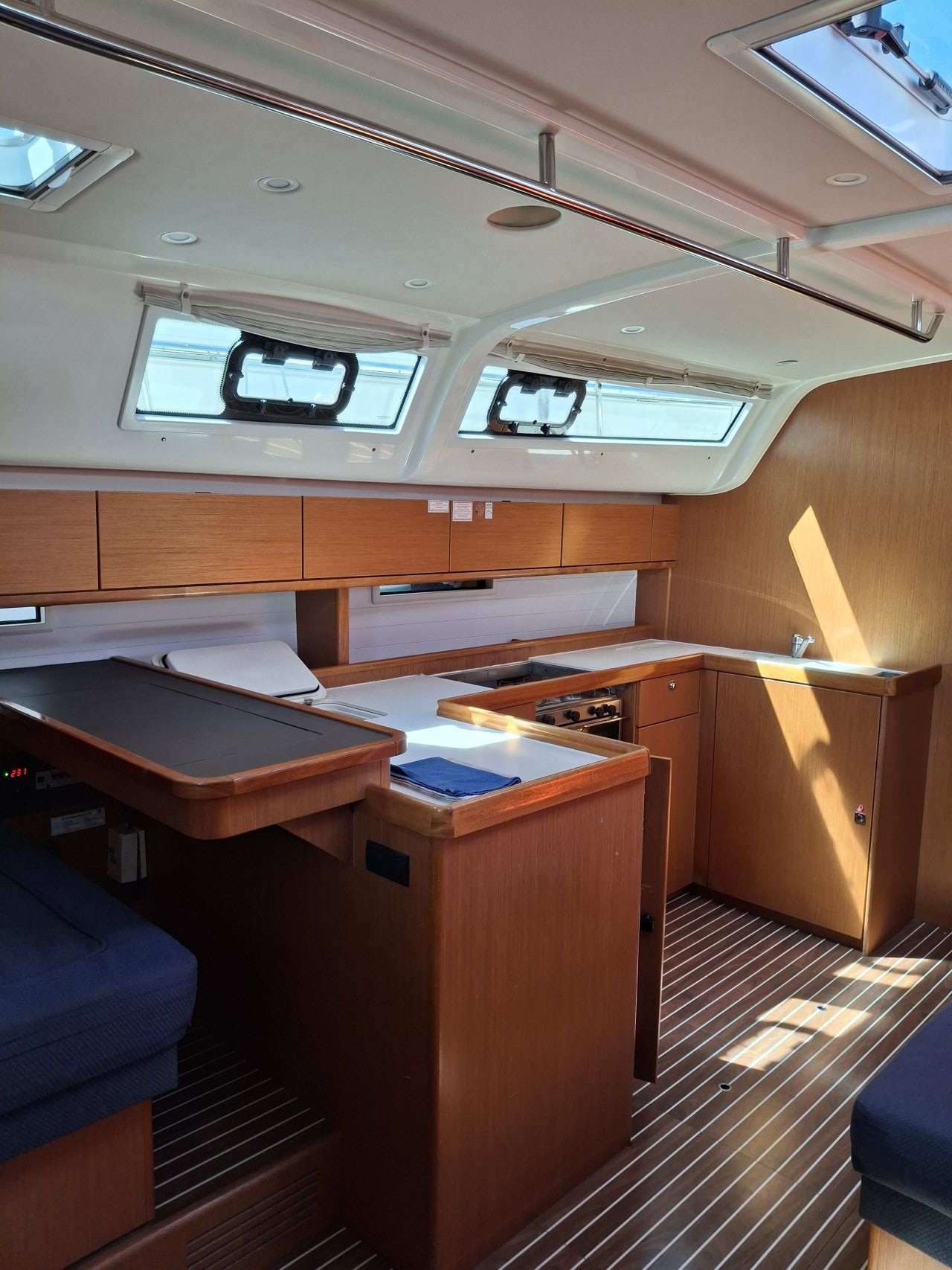 Bavaria Cruiser 51 — photo 14