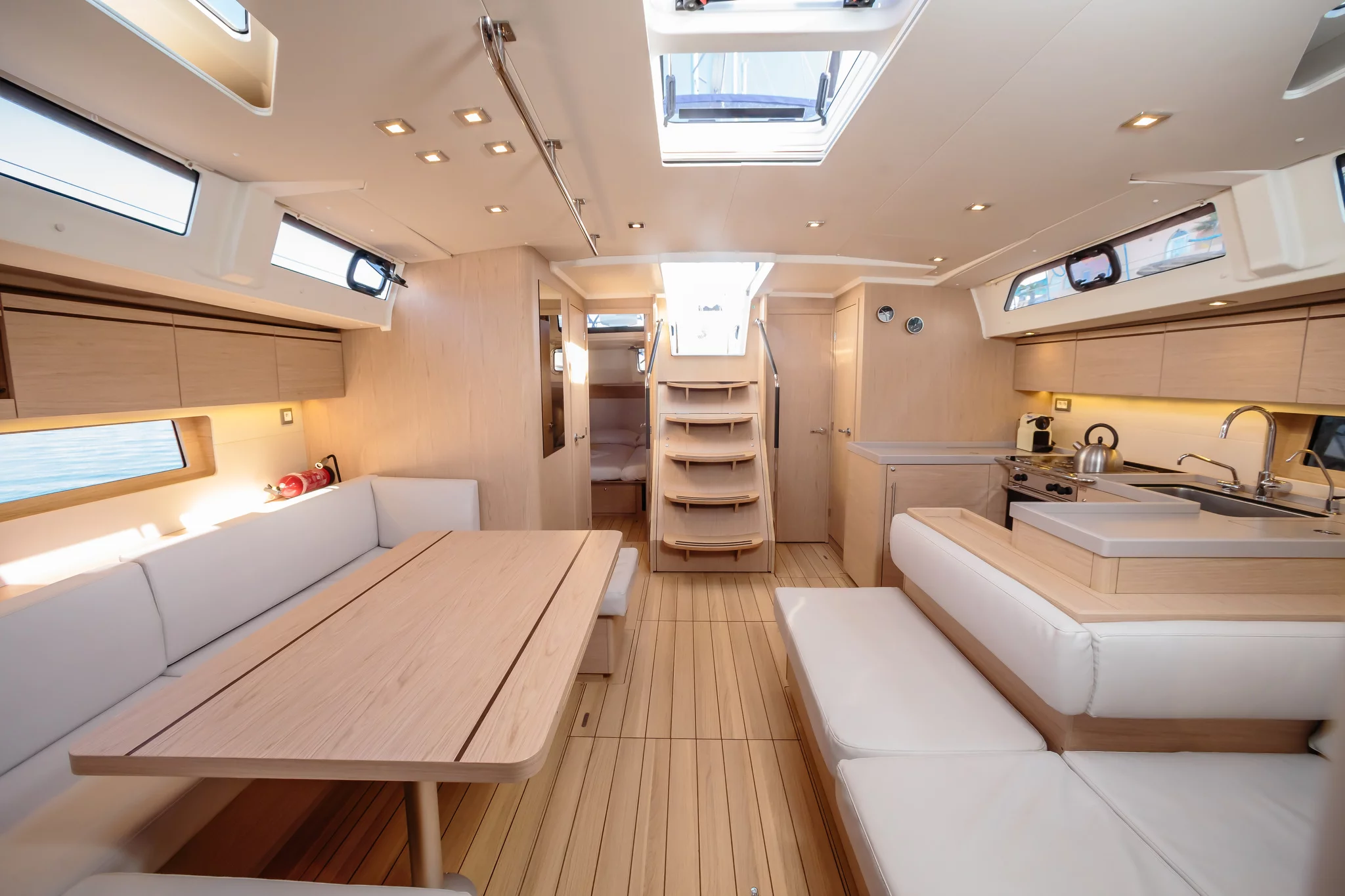 Oceanis 51.1 (Maelle - Standard line) dinette - 13