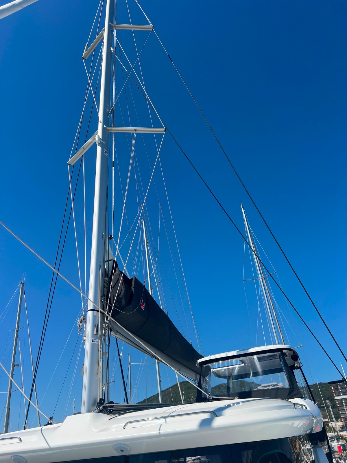 Lagoon 43 — photo 23