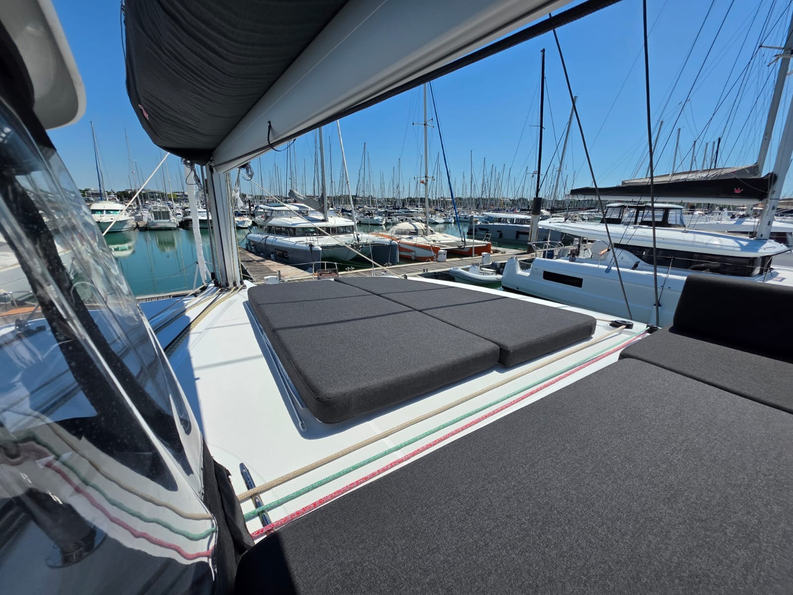 Lagoon 43 — photo 27