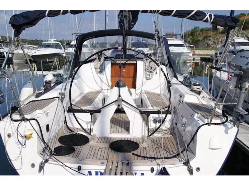 Elan 410 performance (Arianna) exterior - 7