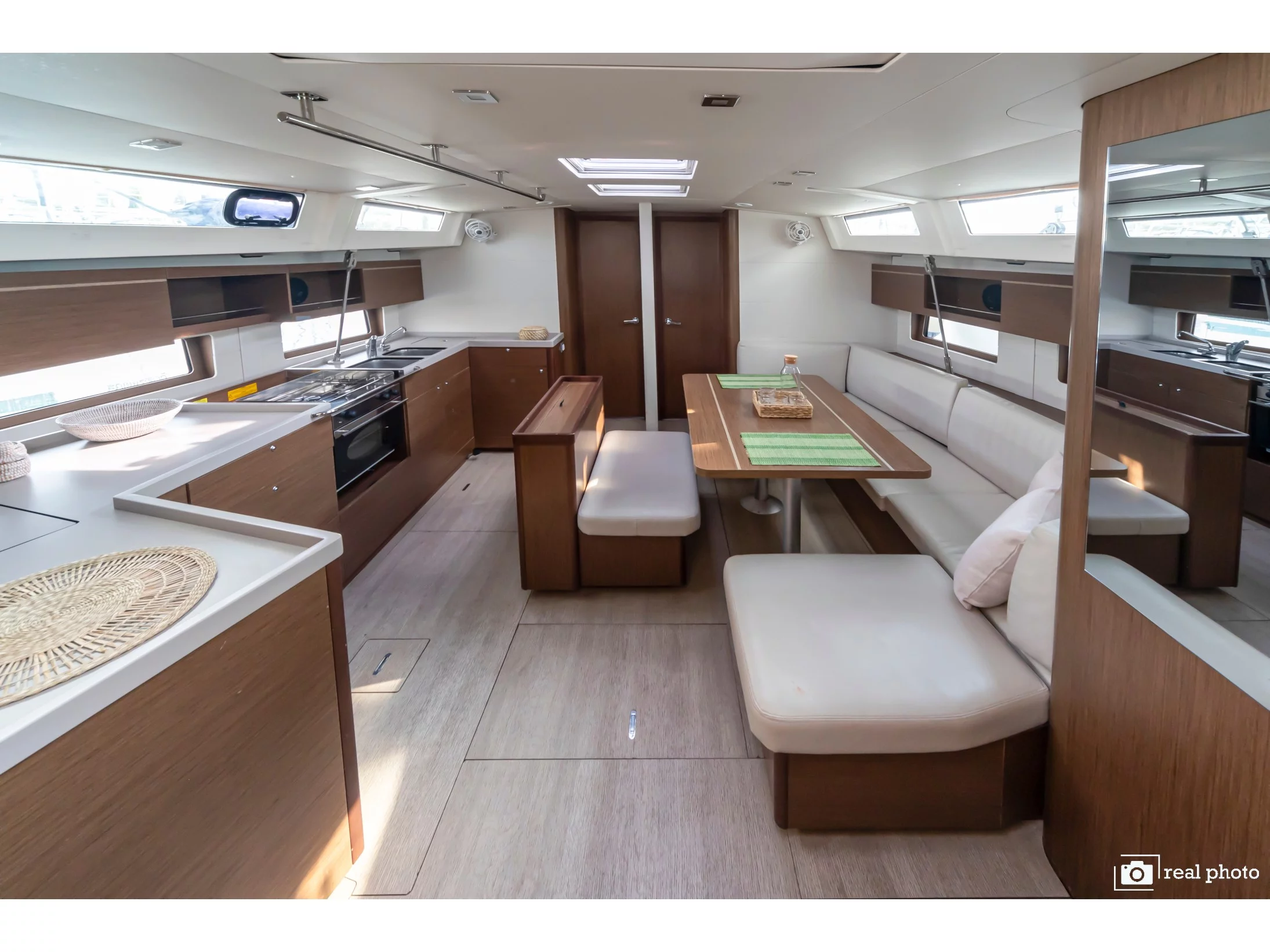Oceanis 46.1 (Emma -, Solar Panel) Interior image - 2