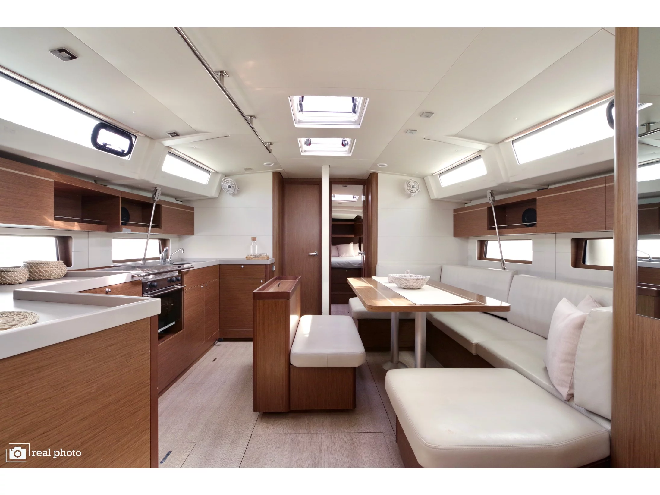 Oceanis 46.1 (Luna -, Solar Panel) Interior image - 4