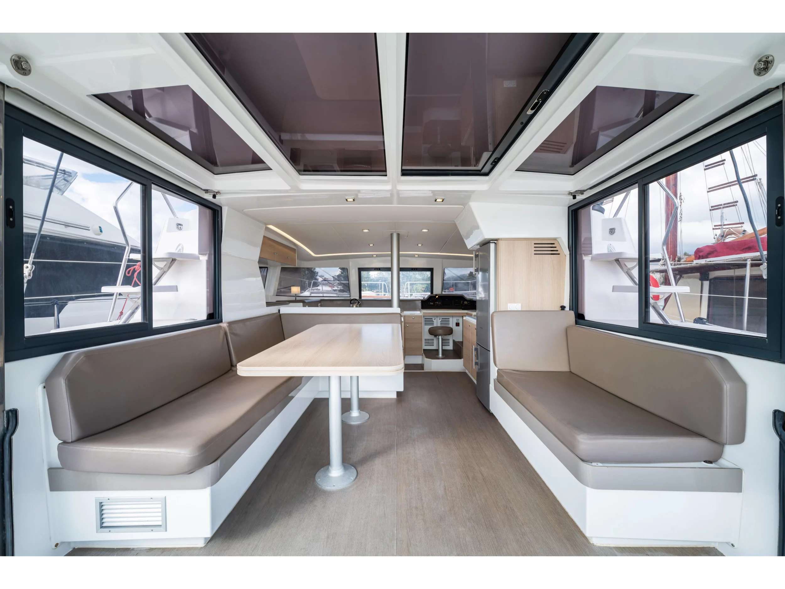 Bali 4.1. (Theros) Interior image - 19