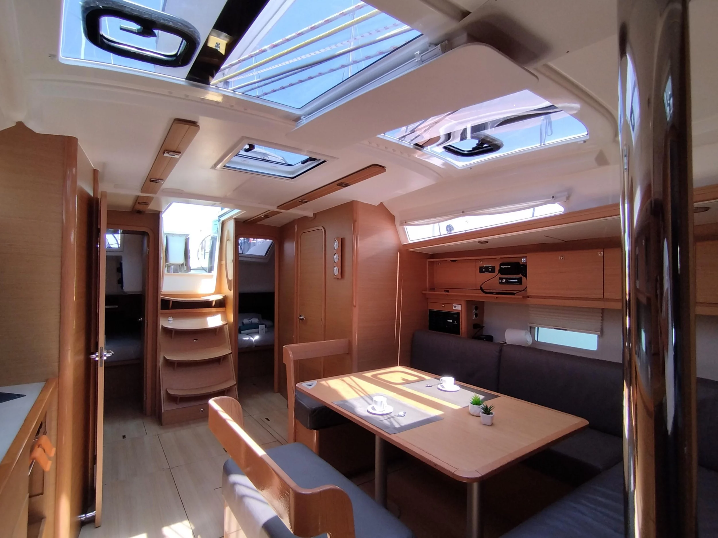 Dufour 430 Grand Large (Billywig) Interior image - 23
