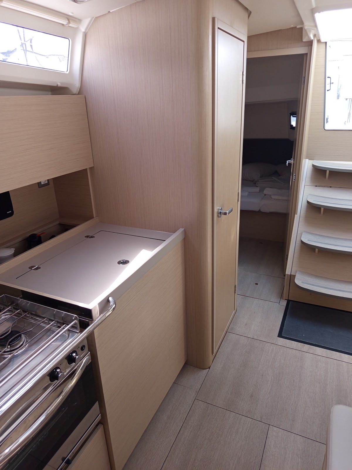 Photo #14 - Oceanis 37.1 (AVRA) en Lefkada - 25076