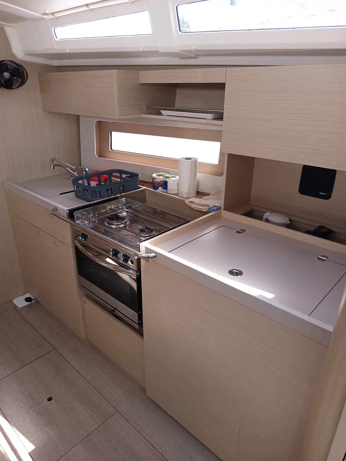 Oceanis 37.1 (AVRA)  - 10