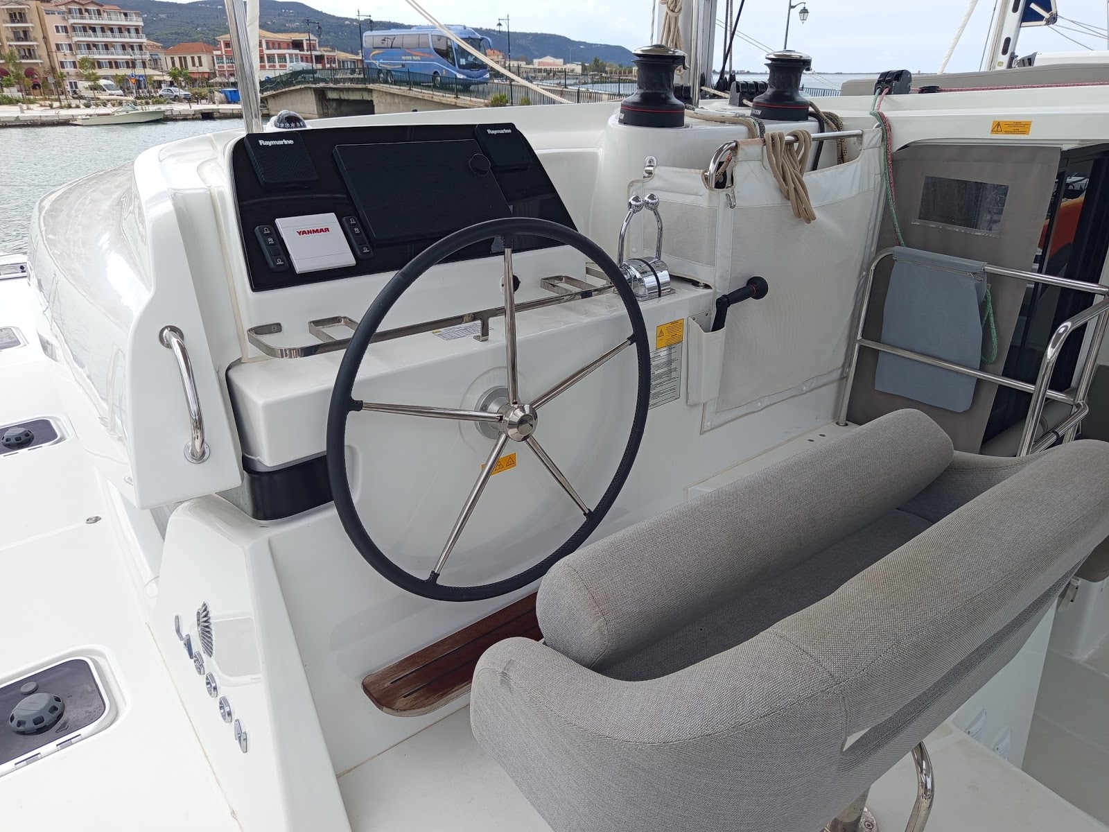 Photo #5 - Lagoon 42 (ZAHIRA - GEN/AC+WATERMAKER) in Lefkada - 25106