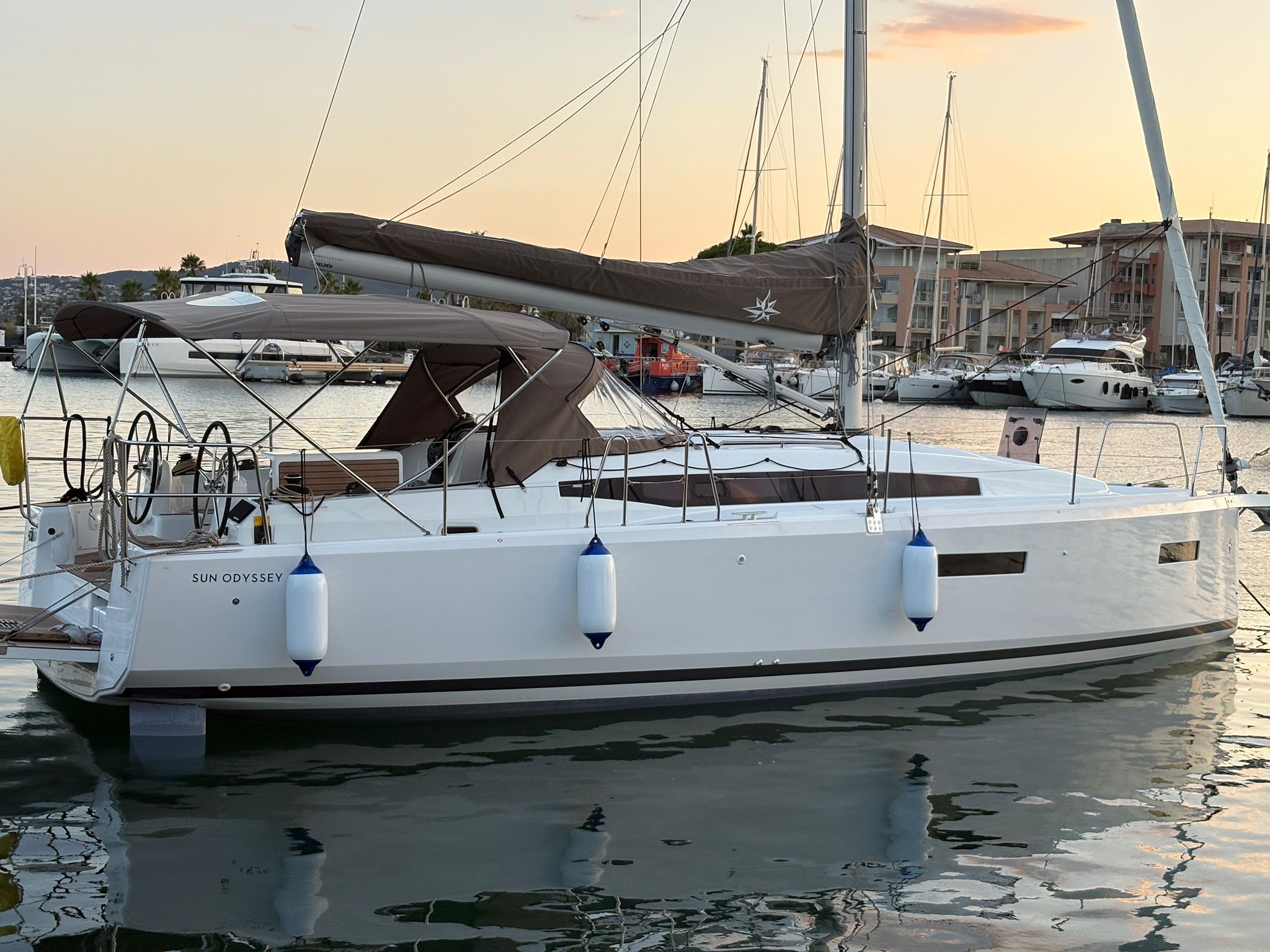 Photo #17 - Sun Odyssey 380 (Giulietta & Romeo) in Salerno - 63191