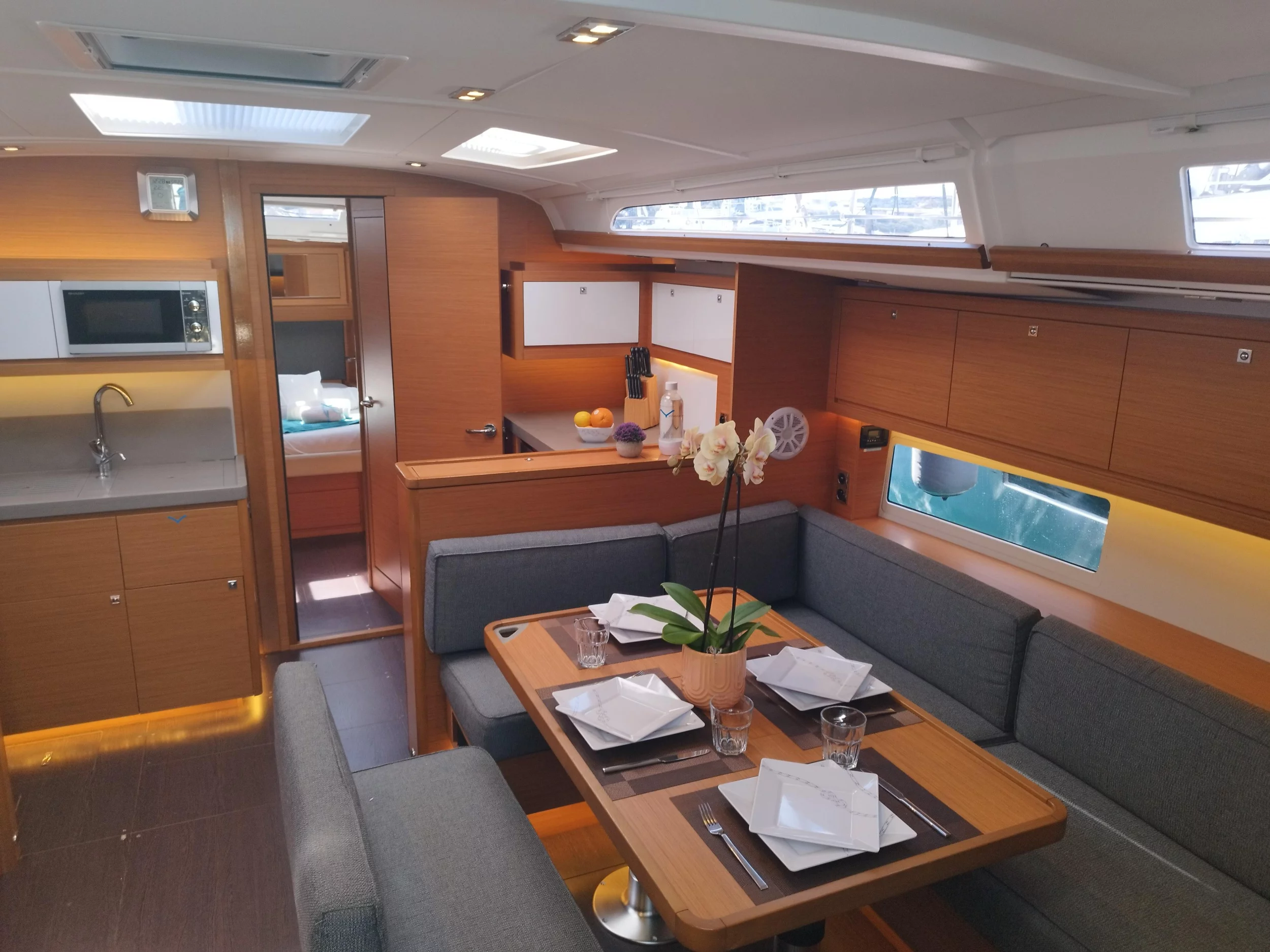 Dufour 470 Owner's version (Euphoria)  - 1