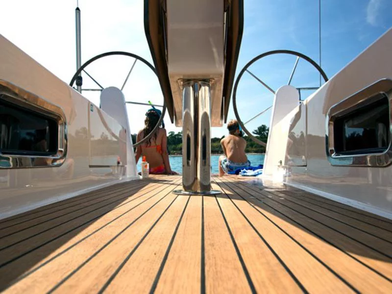 Bavaria Cruiser 41 (Hera) exterior - 2