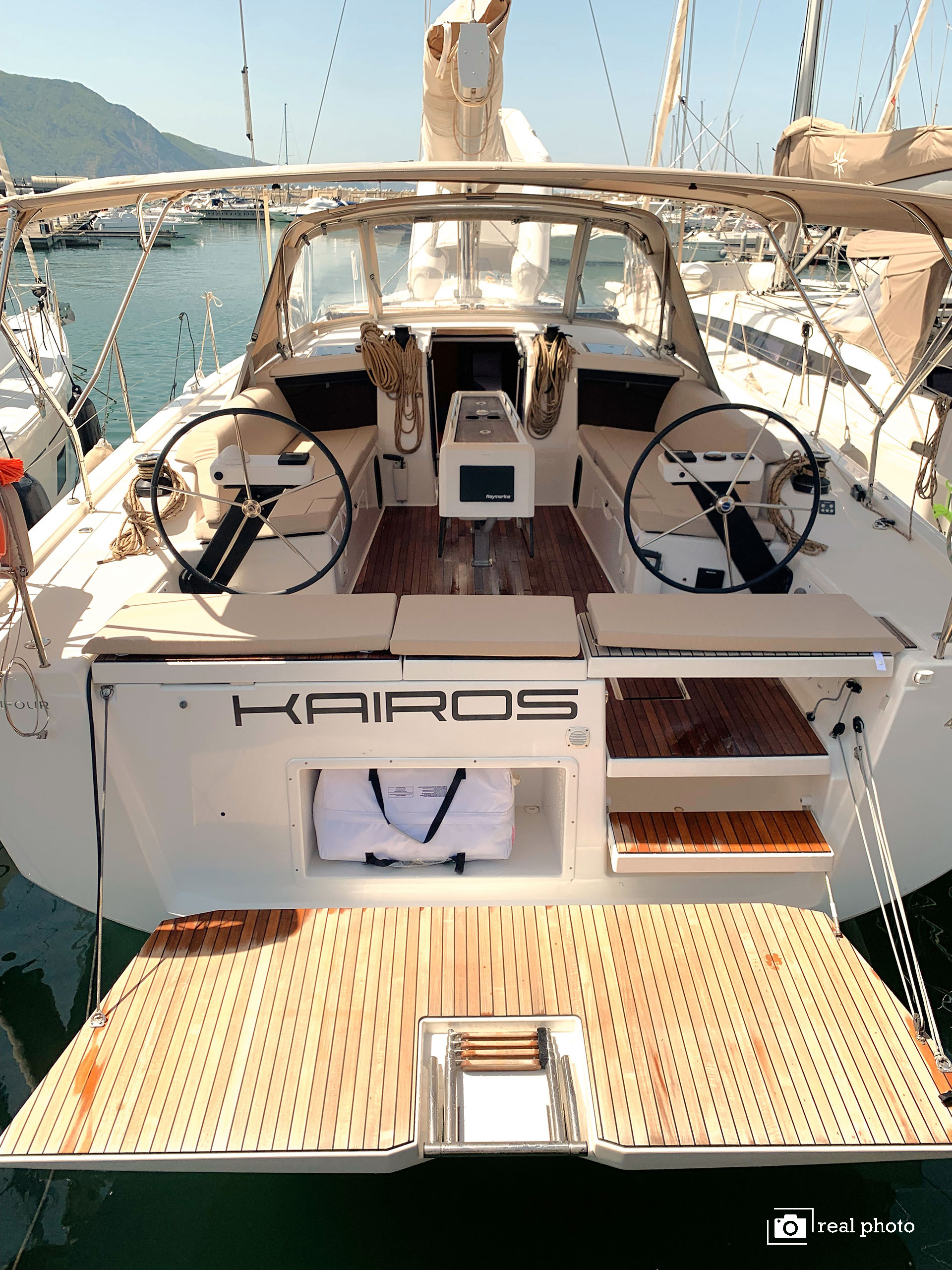 Photo #5 - Dufour 430 (Kairos - Solar Panel, BBQ) in Castellammare di Stabia - 3653