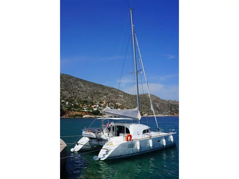 Lagoon 380 S2 (Dido) exterior - 6