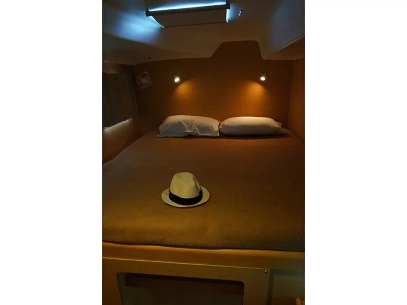 Lagoon 380 S2 (Dido) interior - 5