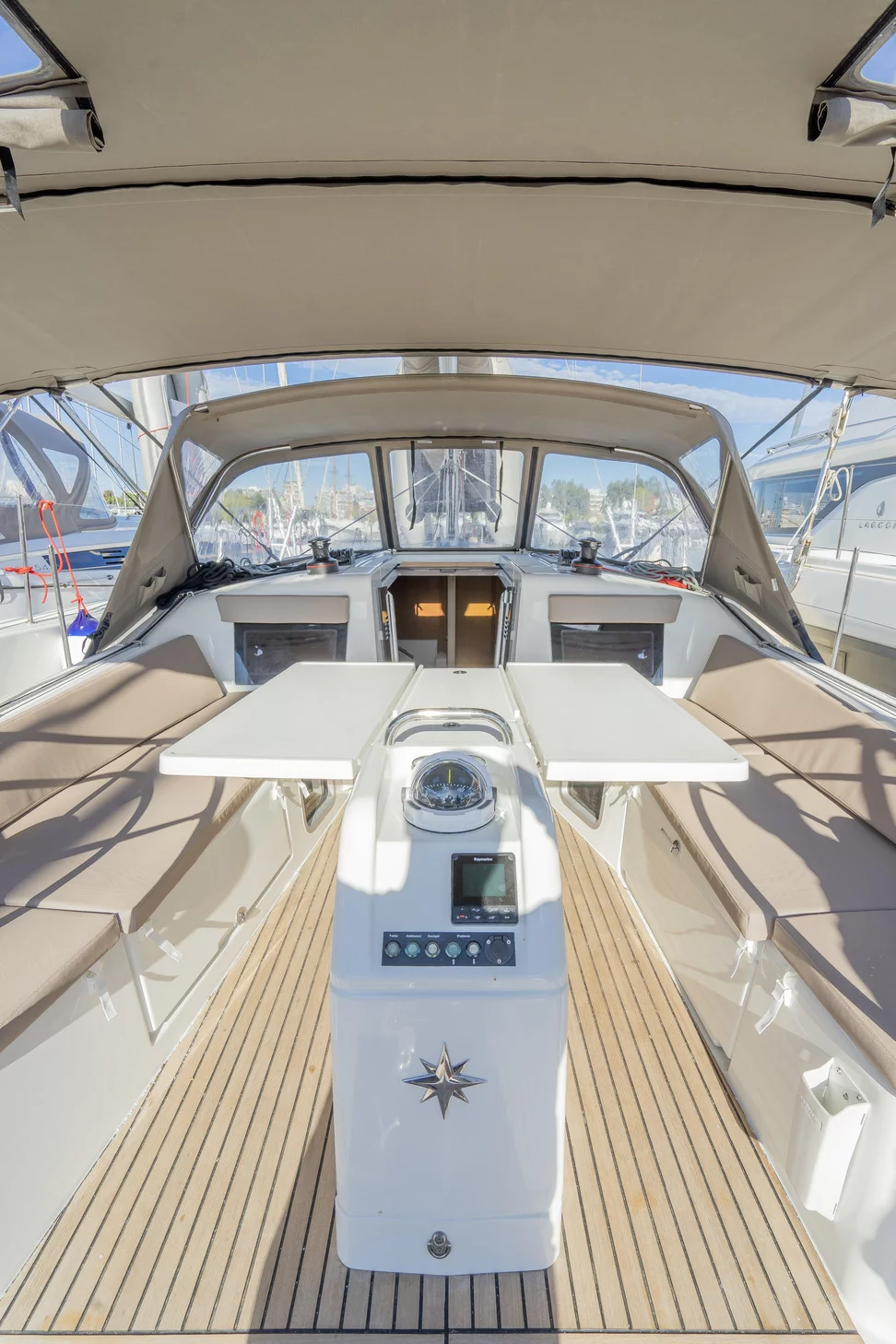 Sun Odyssey 410 (HIGH TIME)  - 1