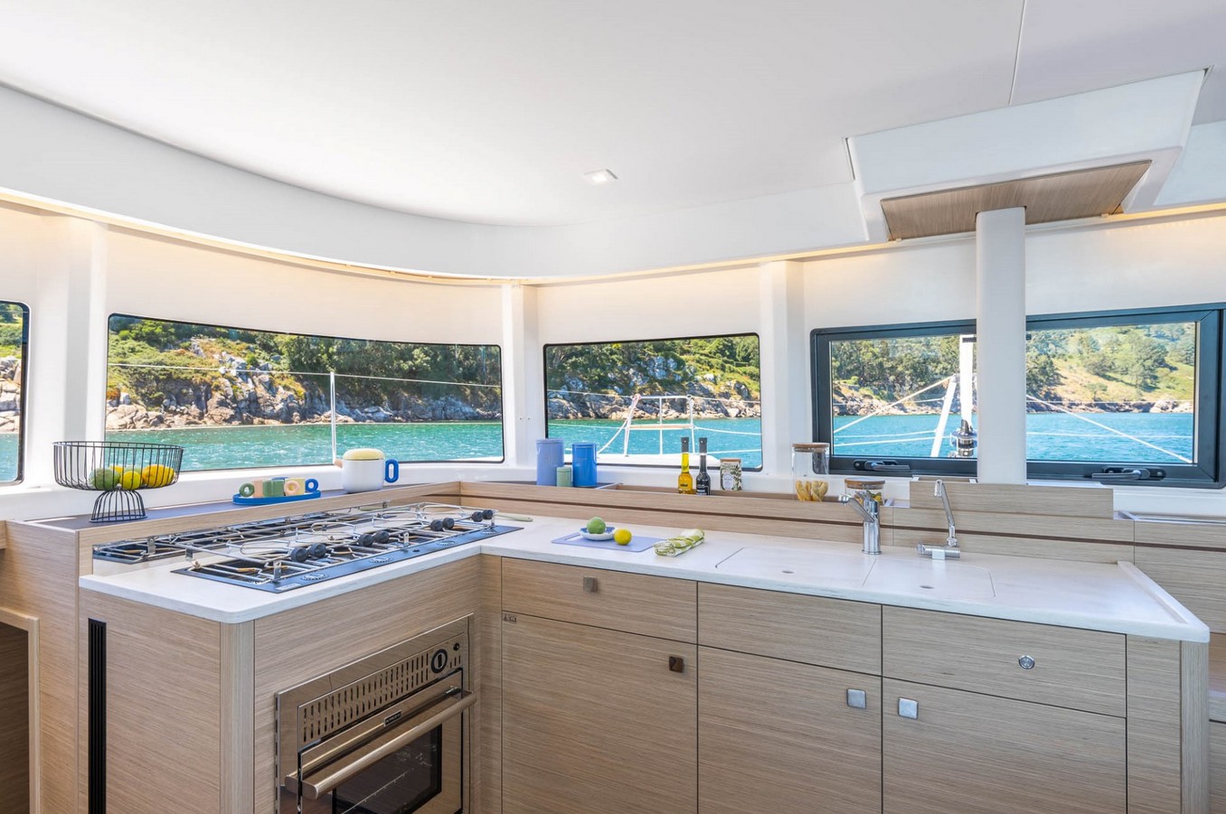 Lagoon 43 — photo 10