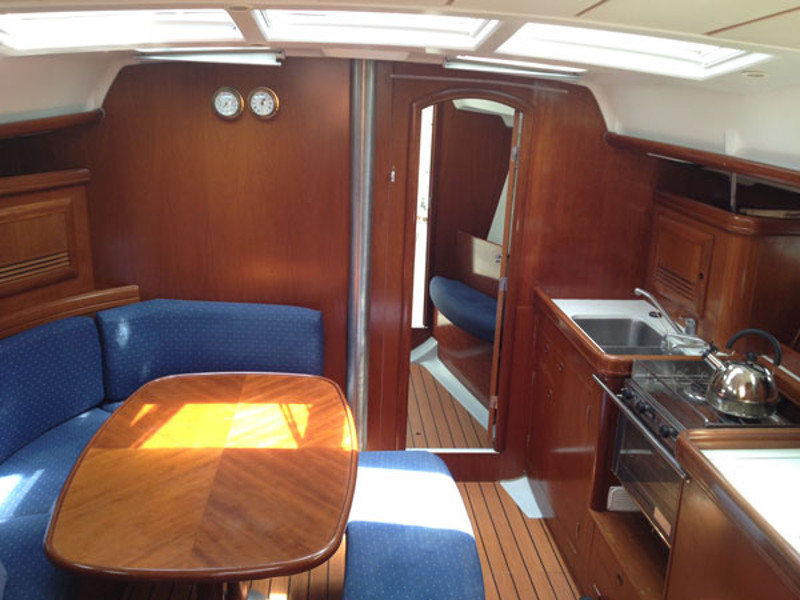 Photo #3 - Oceanis 393 Clipper (Hinitsa) en Corfú - 11109