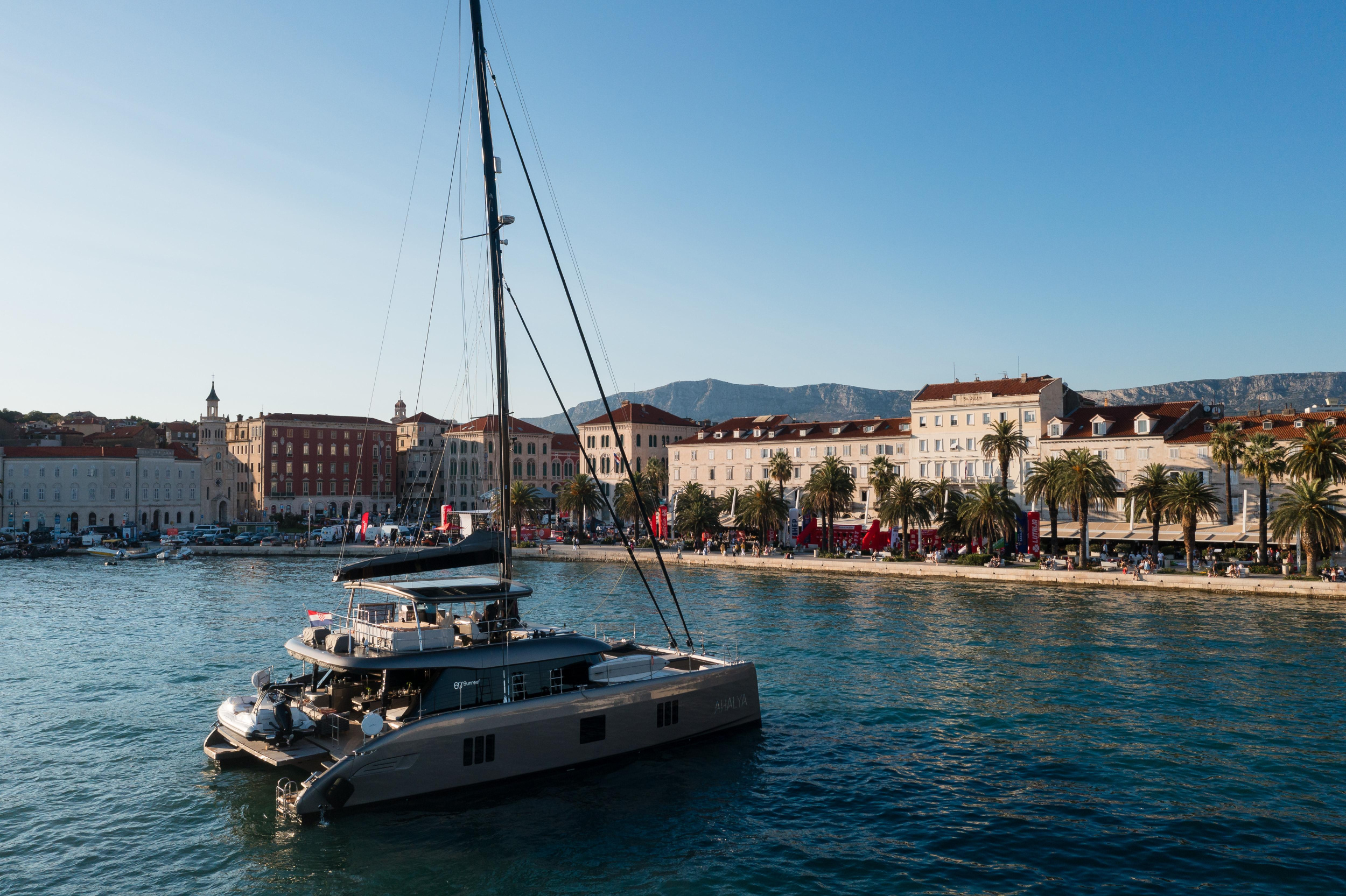 Photo #1 - Sunreef 60 (AHALYA) en Kastela - 3796