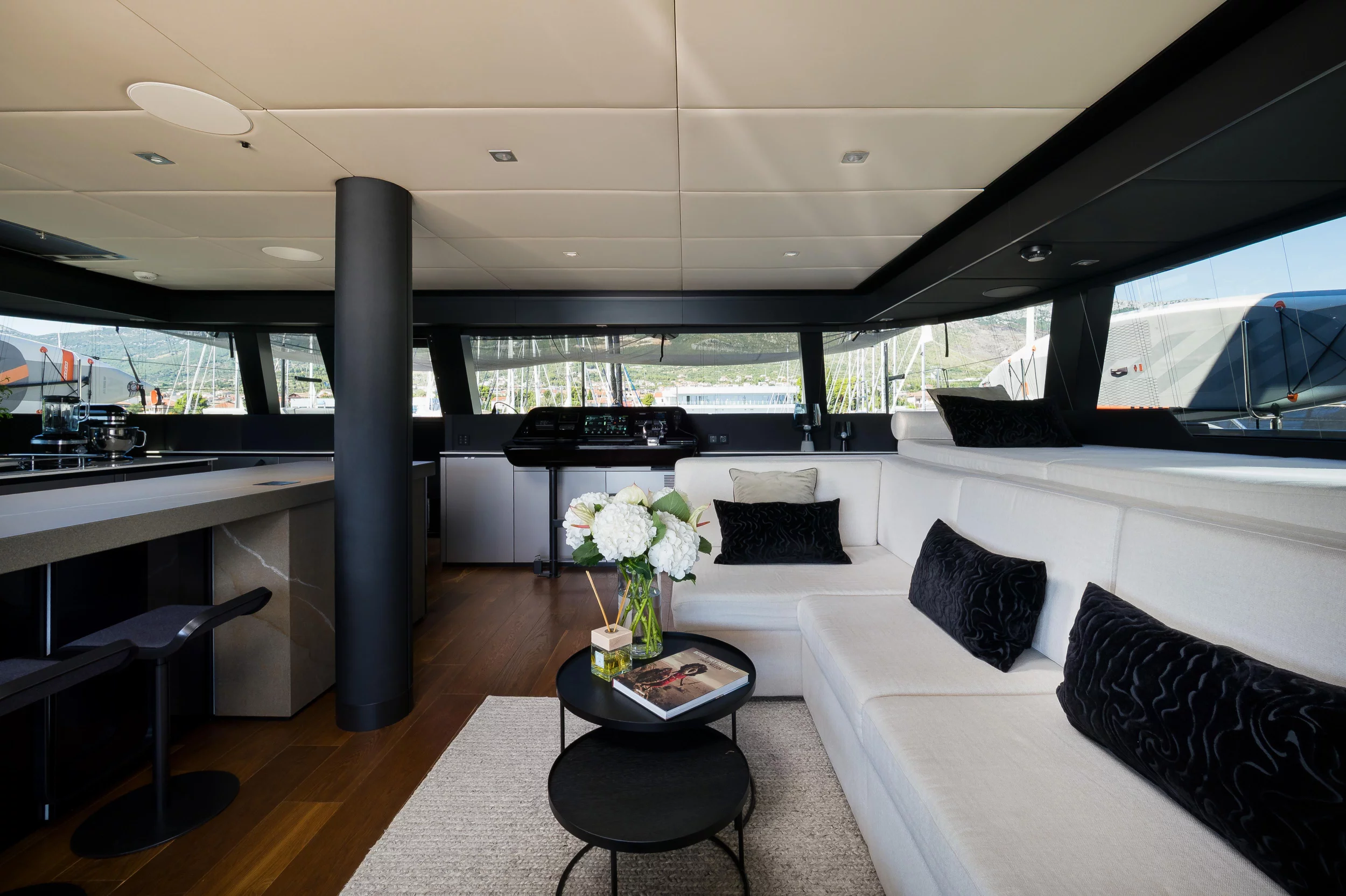 Sunreef 60 (AHALYA) Saloon - 18