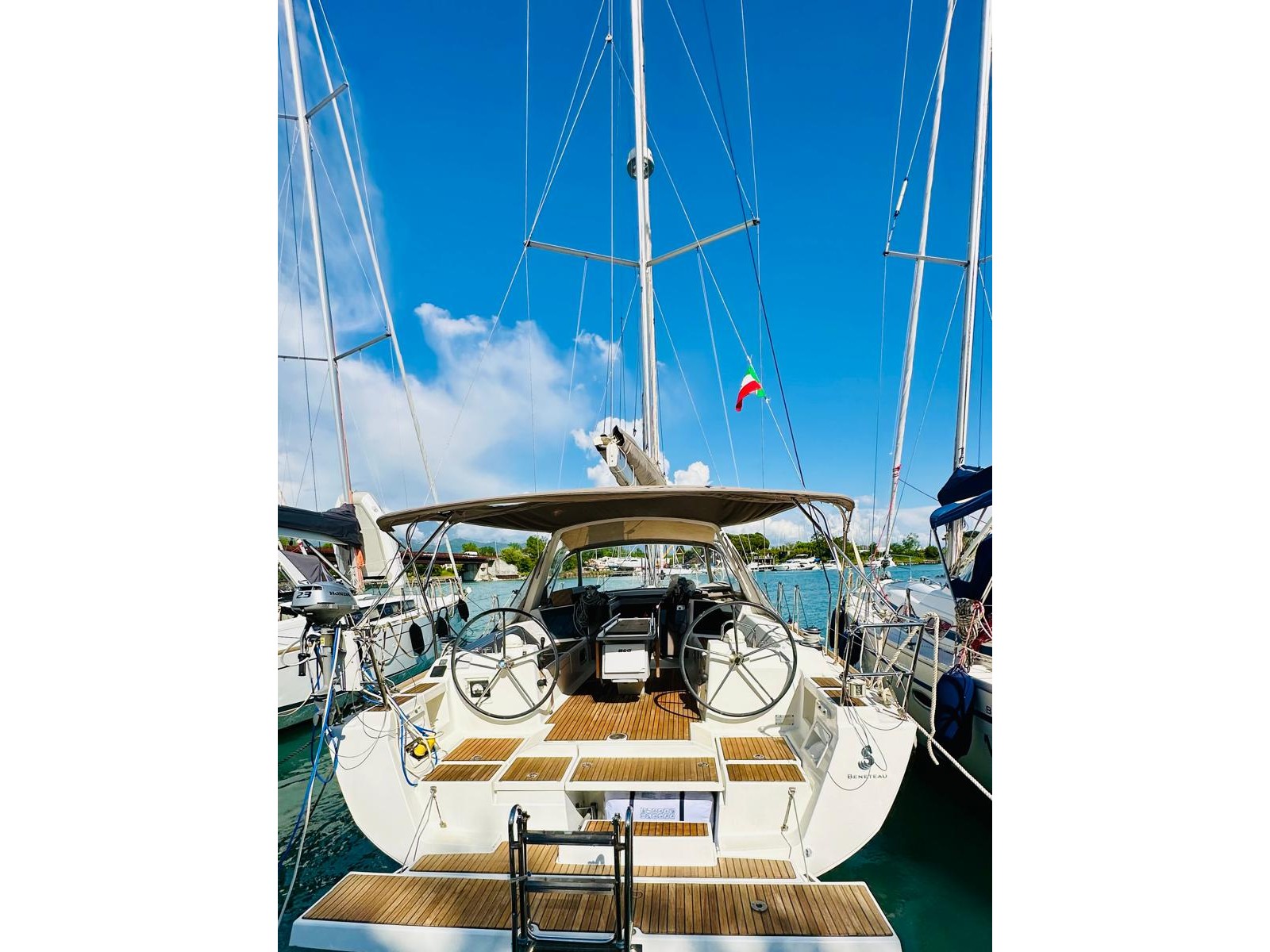 Photo #1 - Oceanis 41 (Vittoria) in La Spezia - 23060