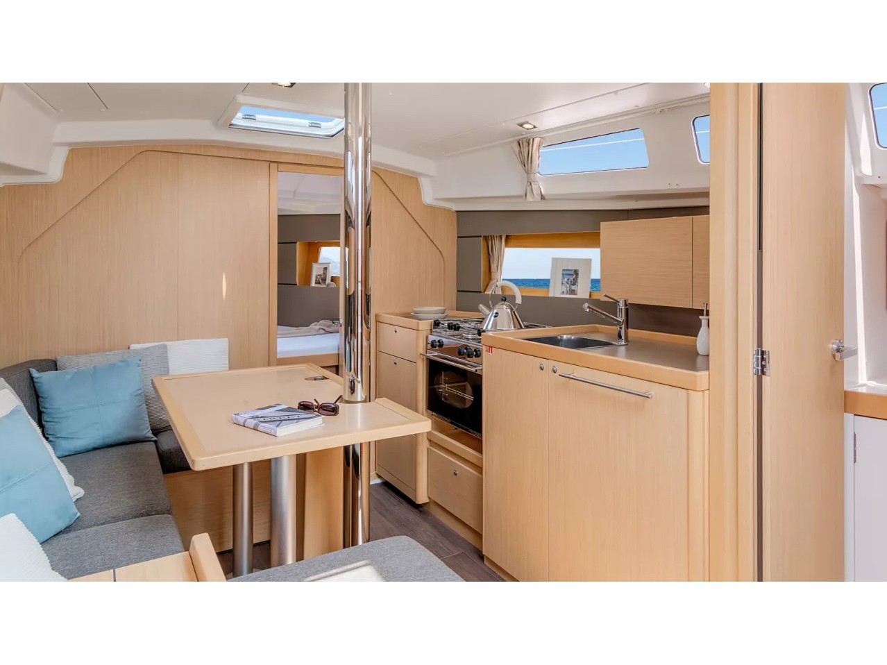 Oceanis 35 — photo 7