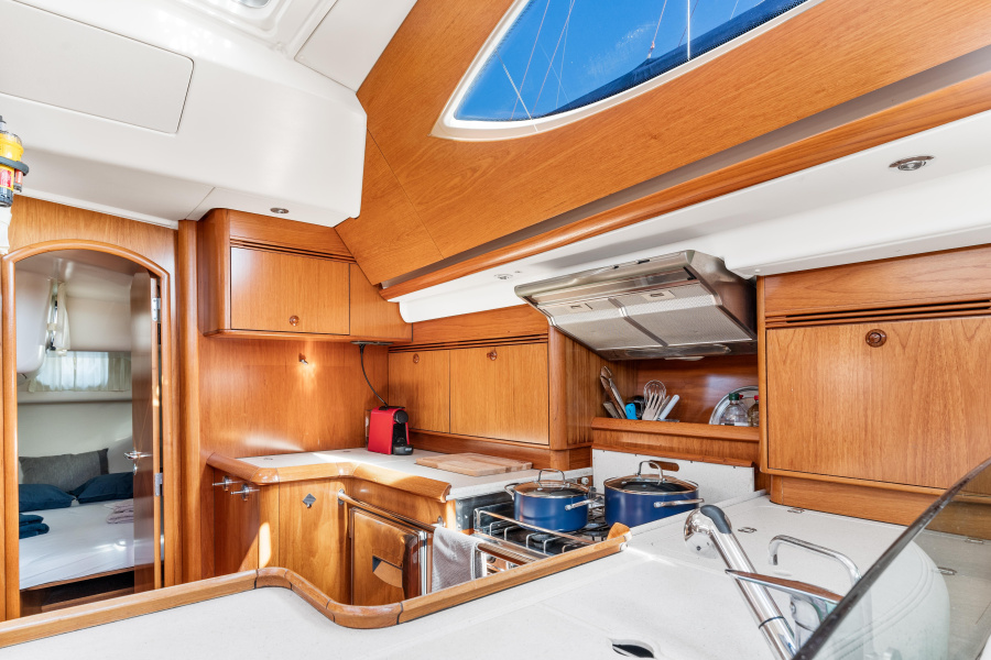 Photo #15 - Sun Odyssey 54DS (HONEY RYDER) in Lavrion - 21674