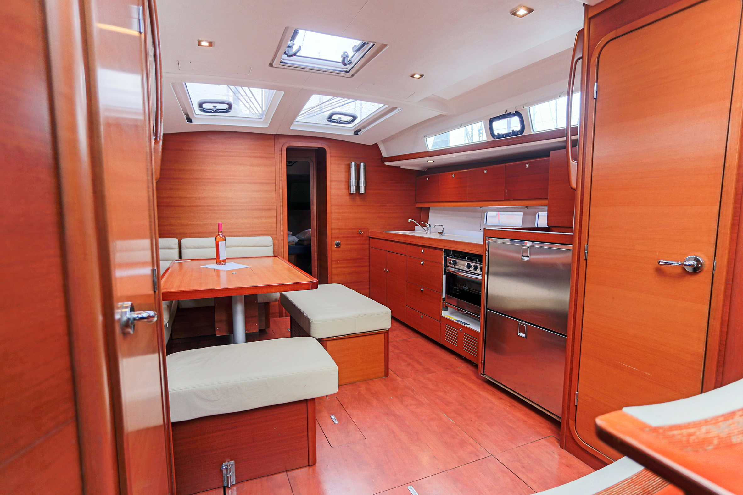 Dufour 460 Grand Large — photo 3
