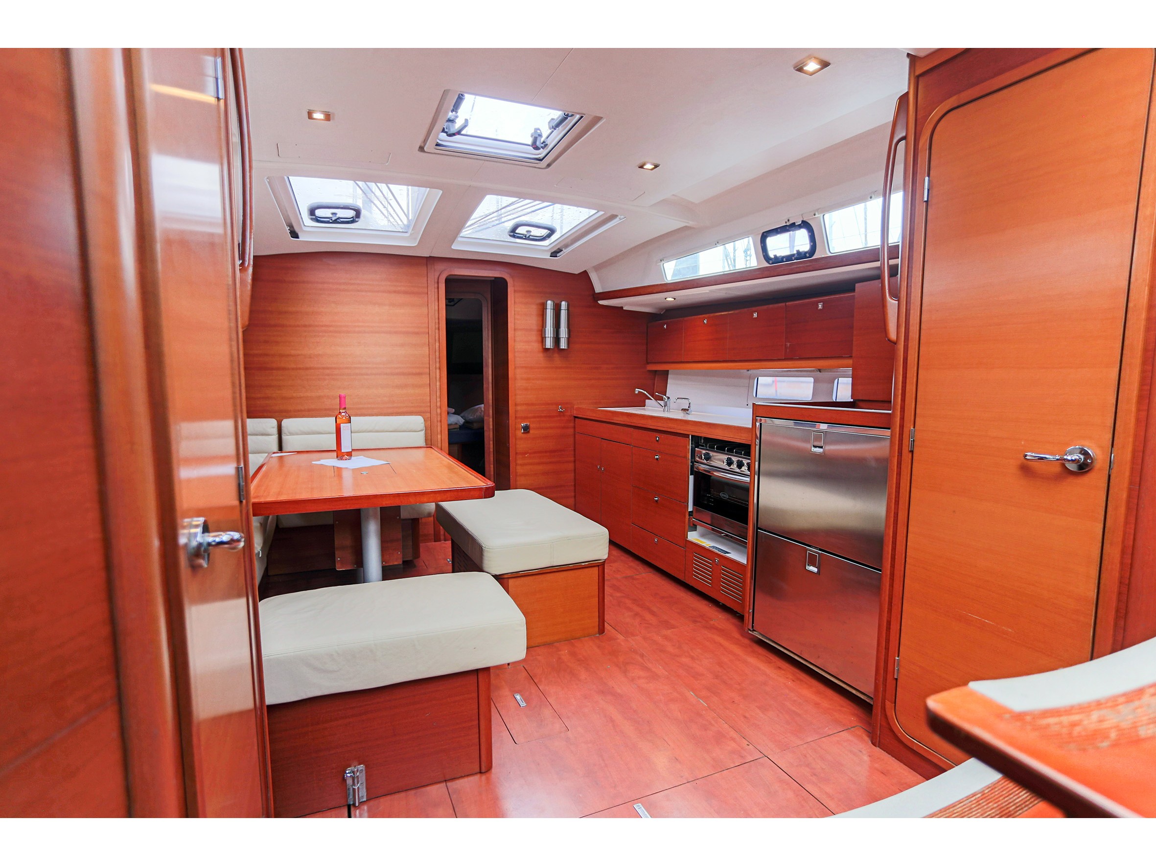 Dufour 460 Grand Large — photo 11