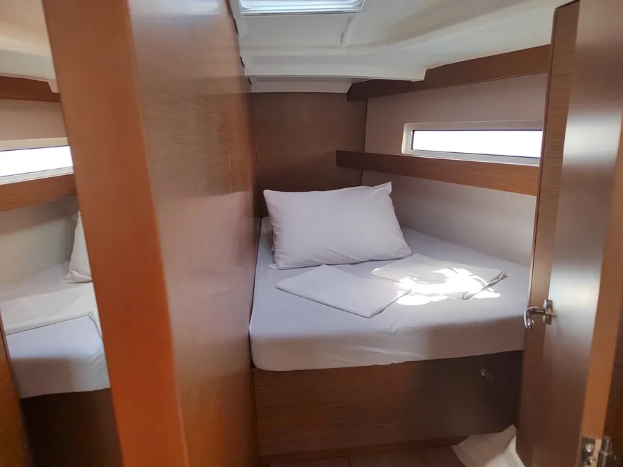 Photo #8 - Sun Odyssey 440 (Ares) en Pula - 23002