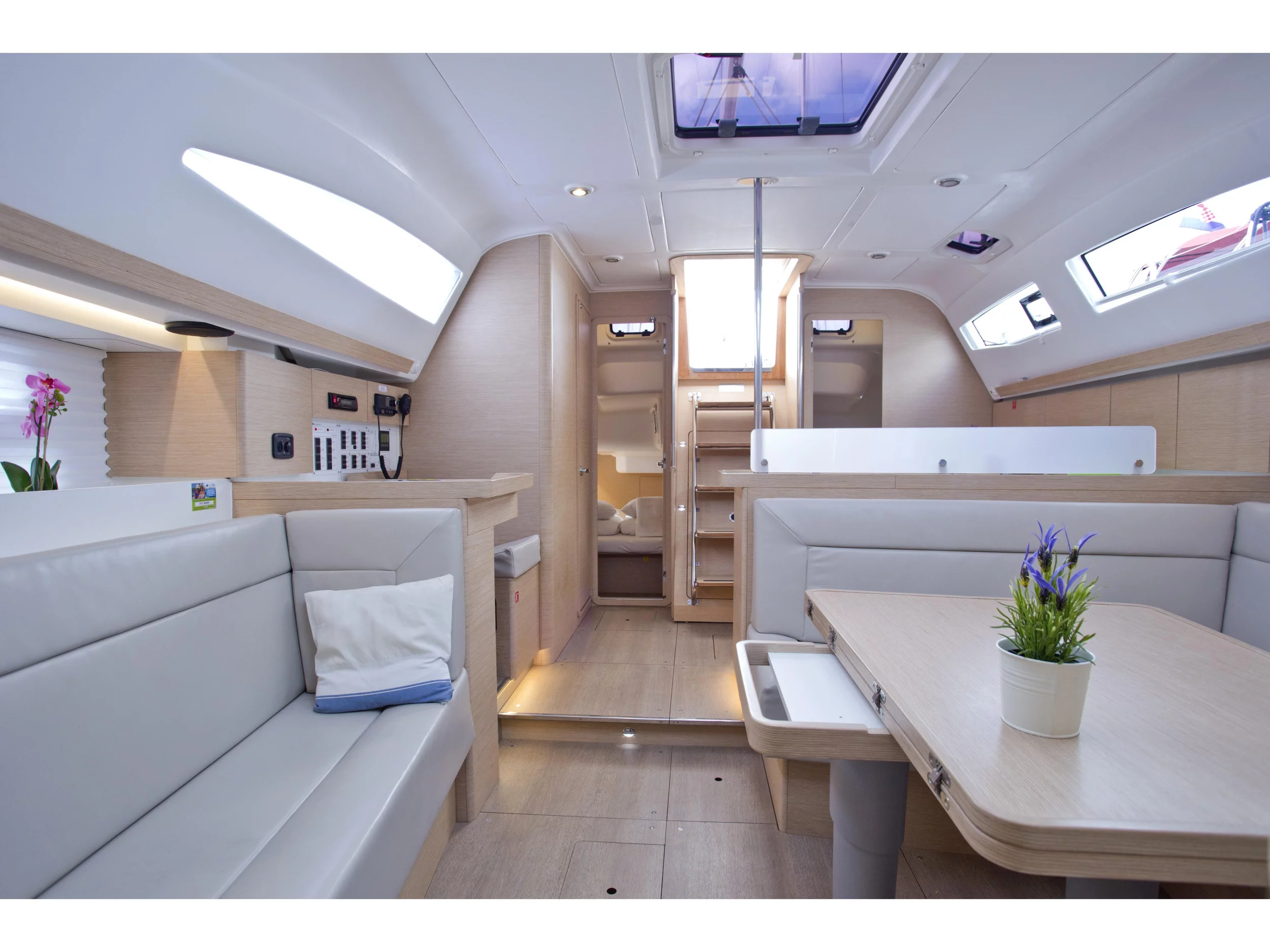 Elan 45 Impression (MIDNIGHT) Interior image - 4