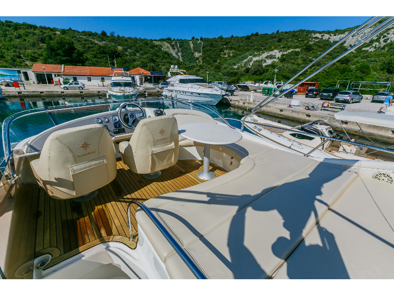 Photo #2 - Jeanneau Prestige 36 Fly (Dodo) in Primosten - 25666
