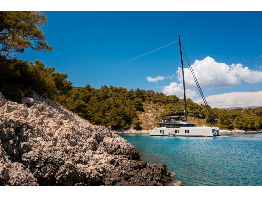 Photo #1 - Sunreef 70 Eco (n + 1) in Marina Kaštela - 25333