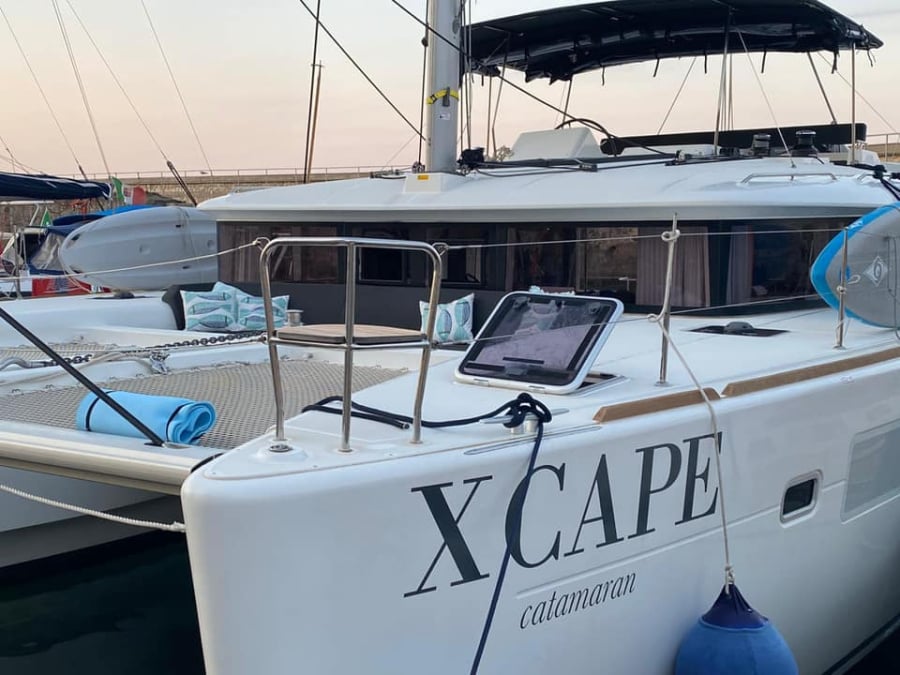 Photo #1 - Lagoon 450 (Xcape) in Marina - 23755