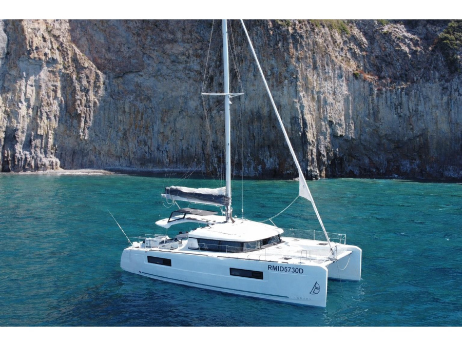 Photo #1 - Lagoon 40 (Manik) en Marina di Nettuno - 22233