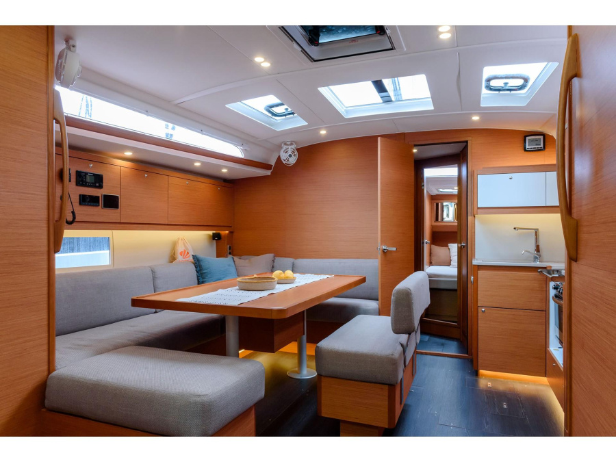 Interior image - 2