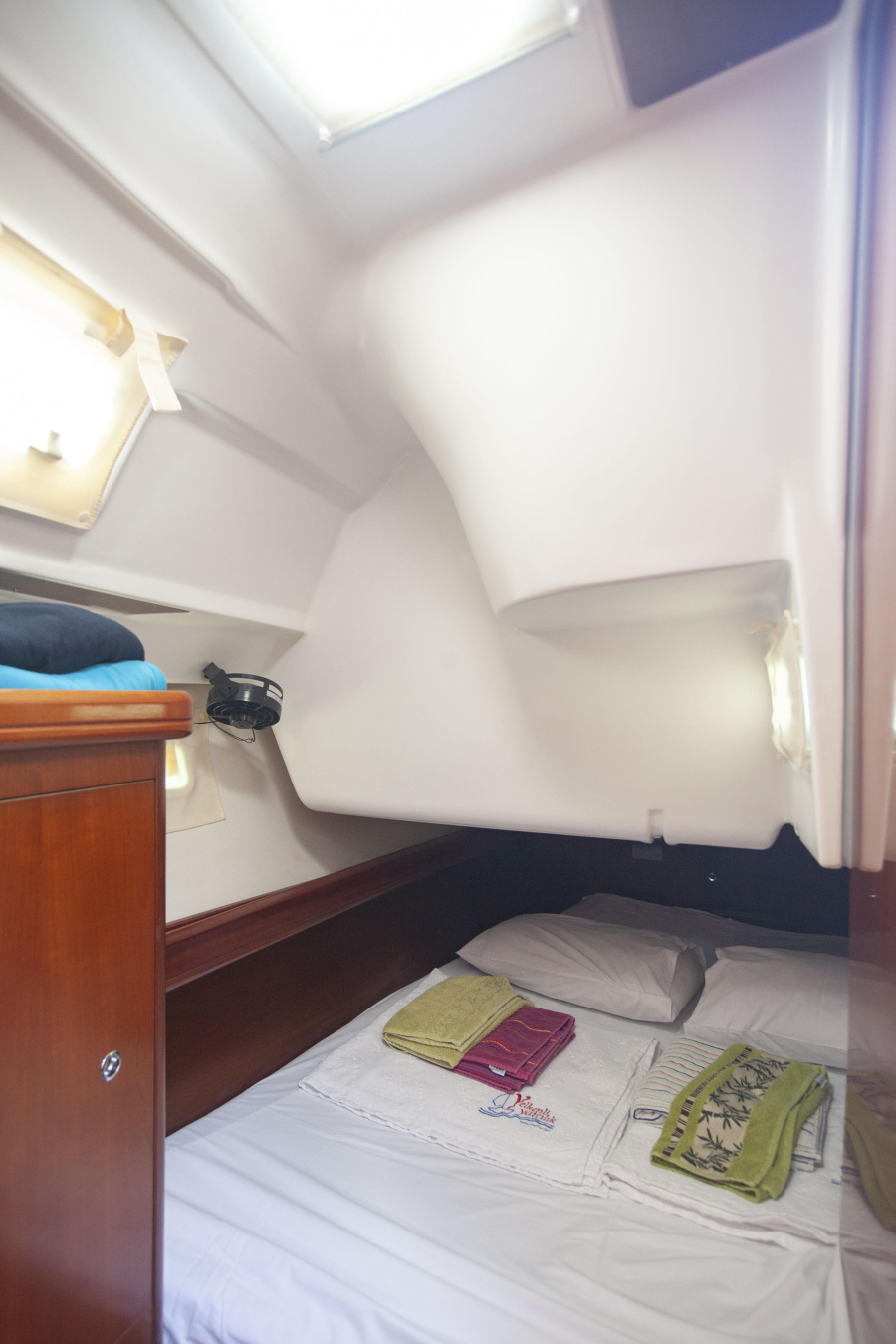 Aft Cabin (starboard side) - 2
