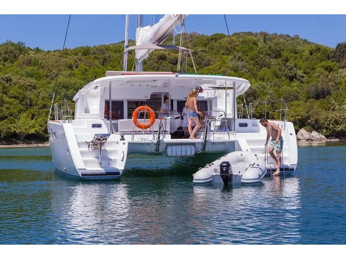Photo #1 - Lagoon 450 Fly (Gin Tonic) in Nydri Marina - 63970