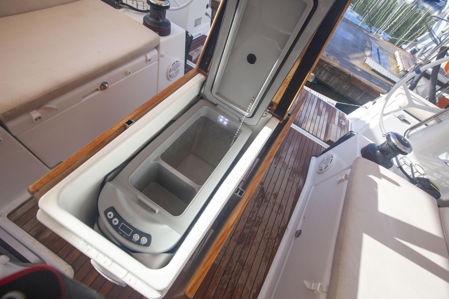 Cockpit Fridge - 2