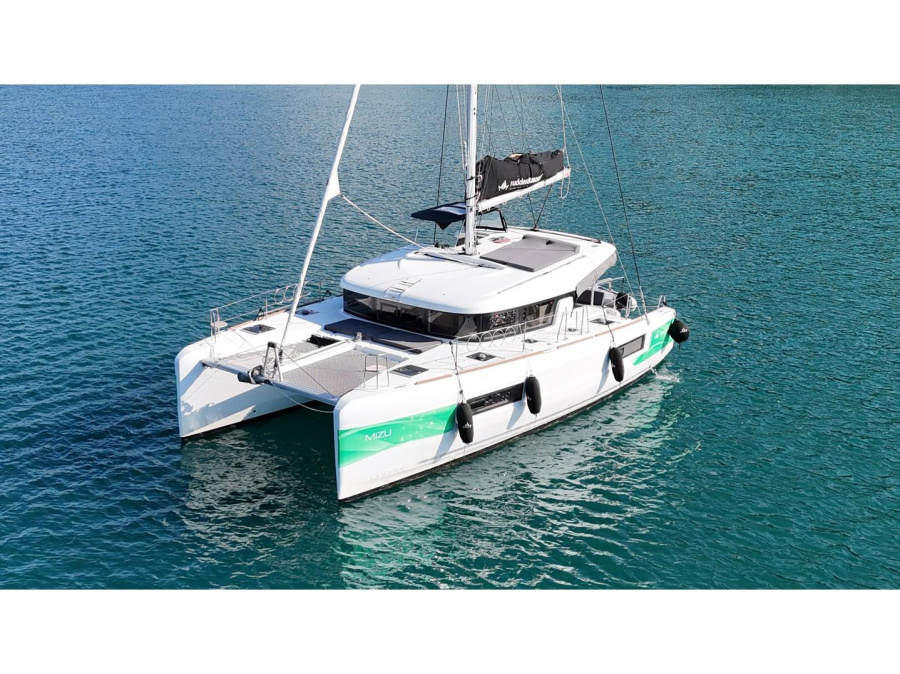 Photo #1 - Lagoon 40 (Mizu) in Yacht Club Mai - 19723