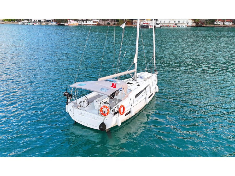 Photo #1 - Oceanis 40.1 (Gia) en Albatros Marina - 24261