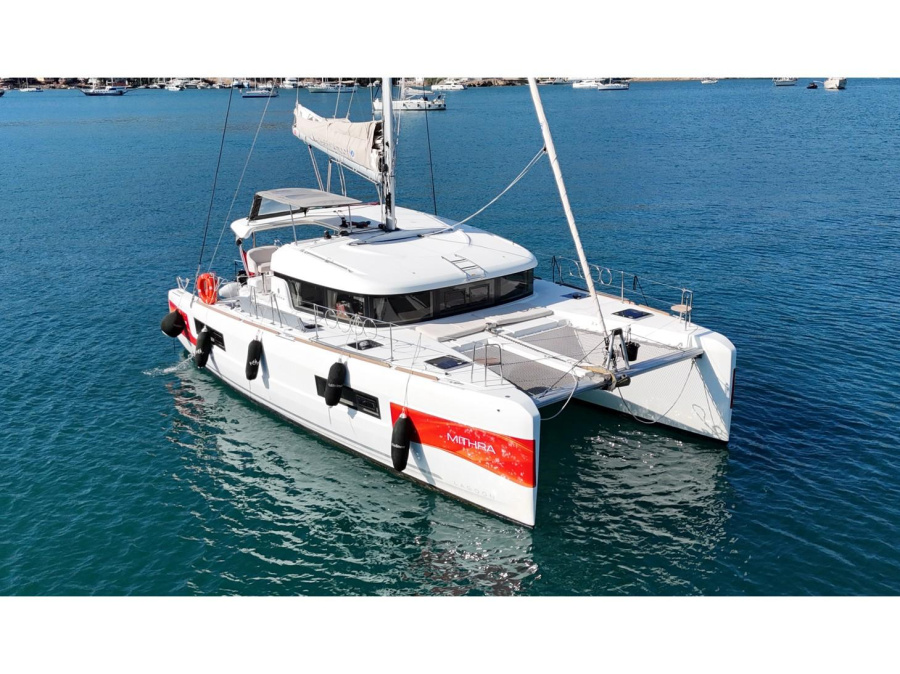 Photo #1 - Lagoon 40 (Mithra) in Yacht Club Mai - 16808
