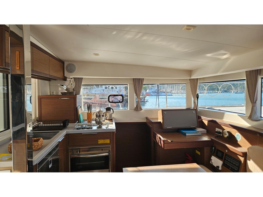 Interior image - 1